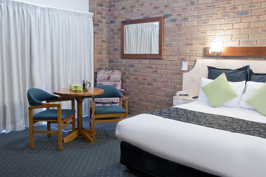 Travellers Rest Motor Inn Суон Хил Екстериор снимка