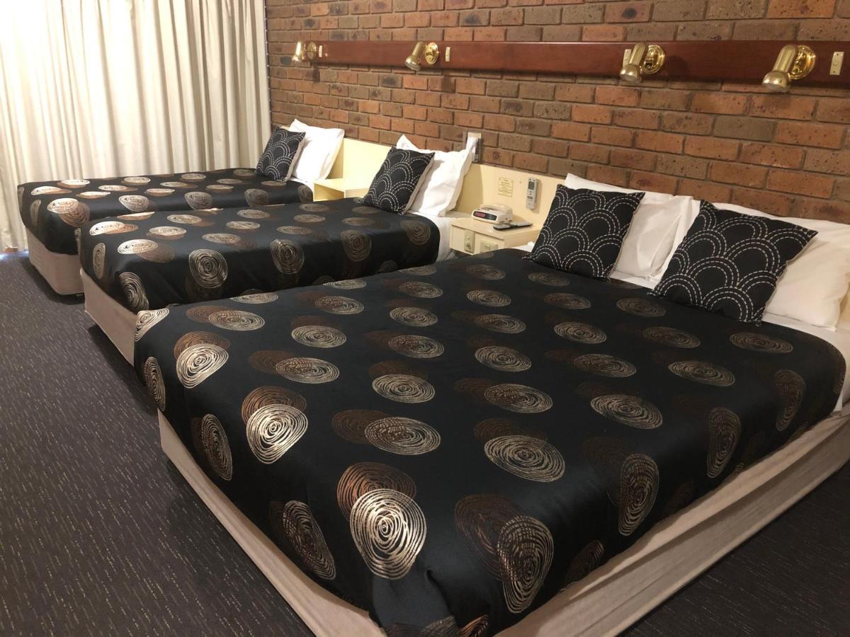 Travellers Rest Motor Inn Суон Хил Екстериор снимка