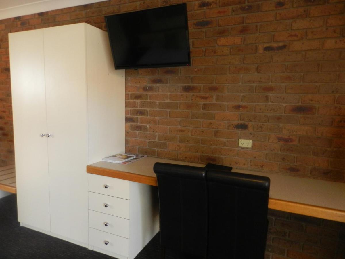 Travellers Rest Motor Inn Суон Хил Екстериор снимка